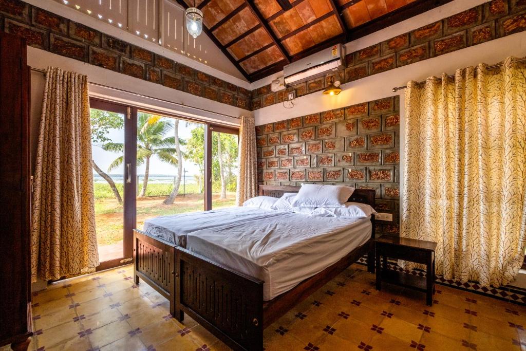 Selcouth, Pet-friendly 2br by the backwaters by Roamhome photo