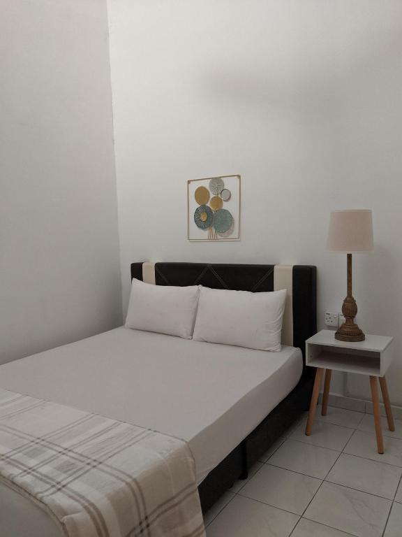 SEPTEMBER PROMO RM399 3 Rooms 3 Airconds Landed Terrace House photo