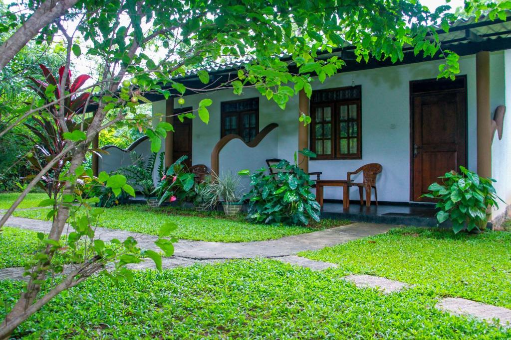 Nimsara Lodge Sigiriya photo