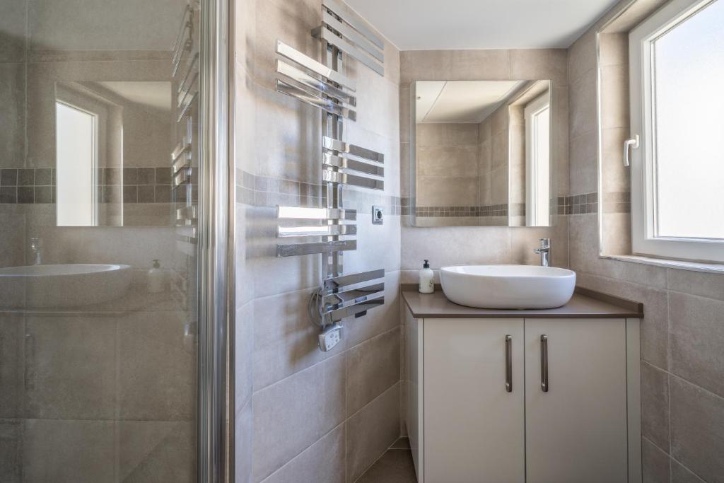 Stylish 2 bedroom penthouse with breathtaking view - 4