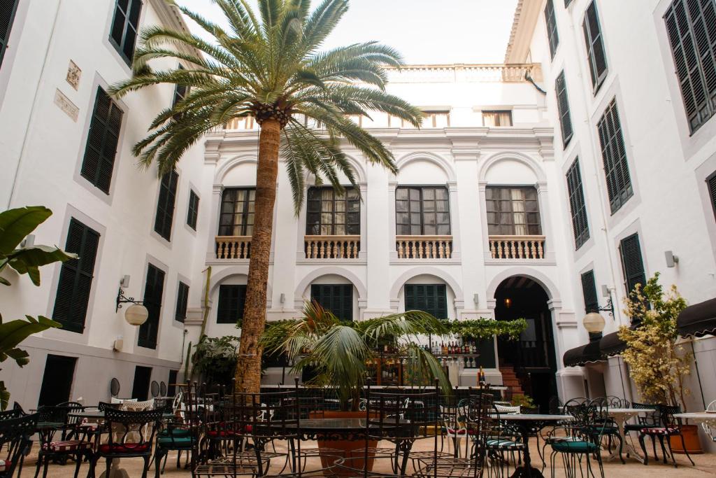 Hotel Born — Hotel building in Palma de Mallorca, Balearic Islands
