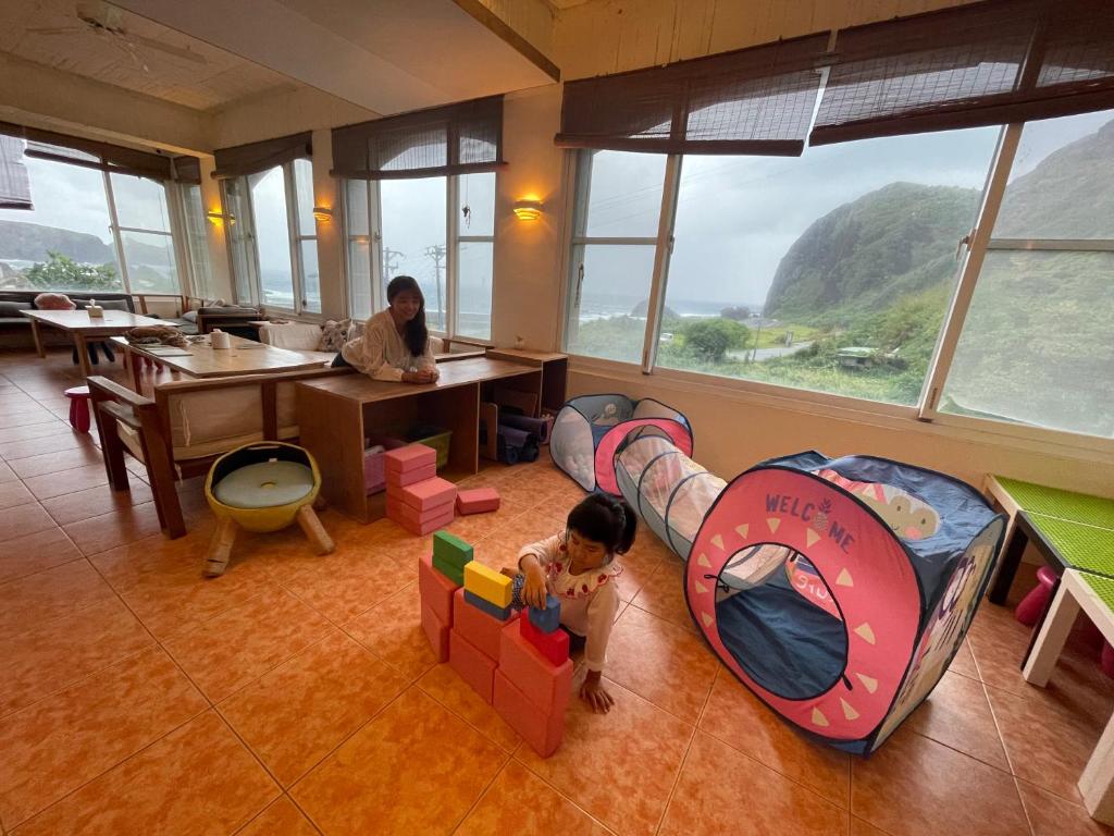 Playground, Shiacare B&B in Green Island