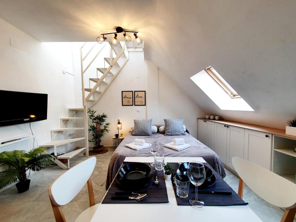 Captain's Penthouse Studio - 4
