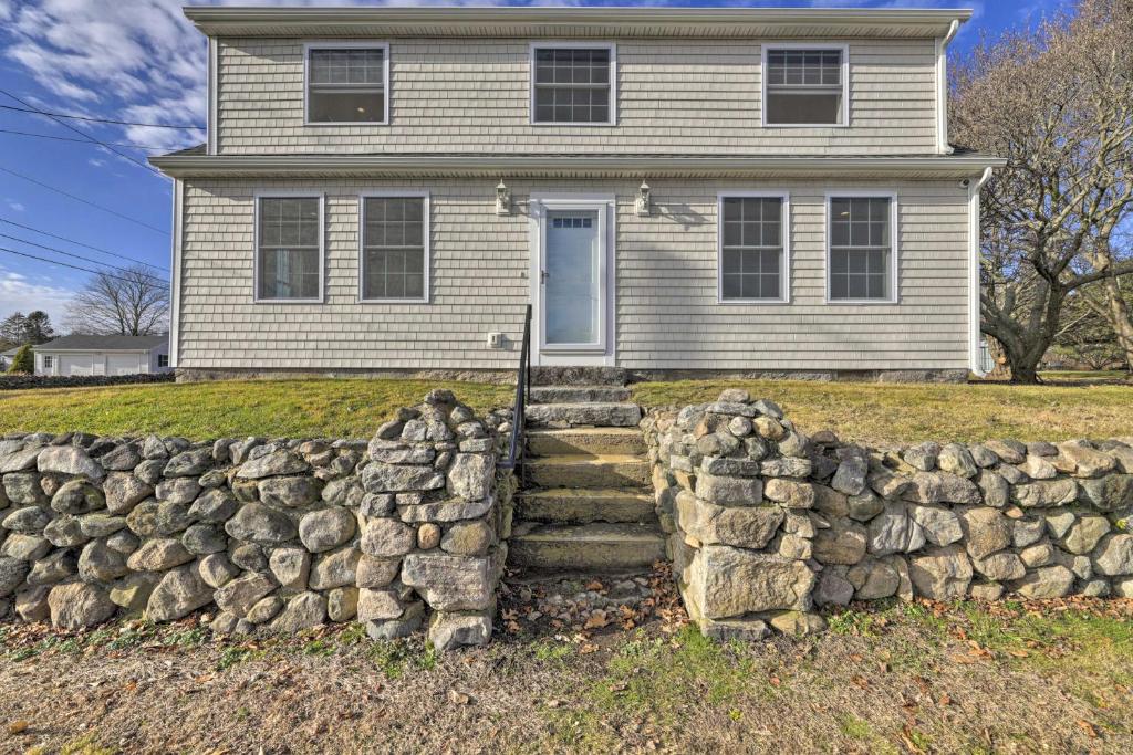 Renovated 1735 Stonington Home with Water Views!