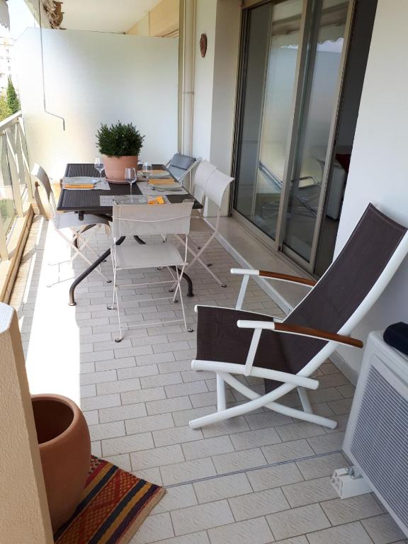 Apartment In A Residence With Swimming Pool Wifi, Cannes