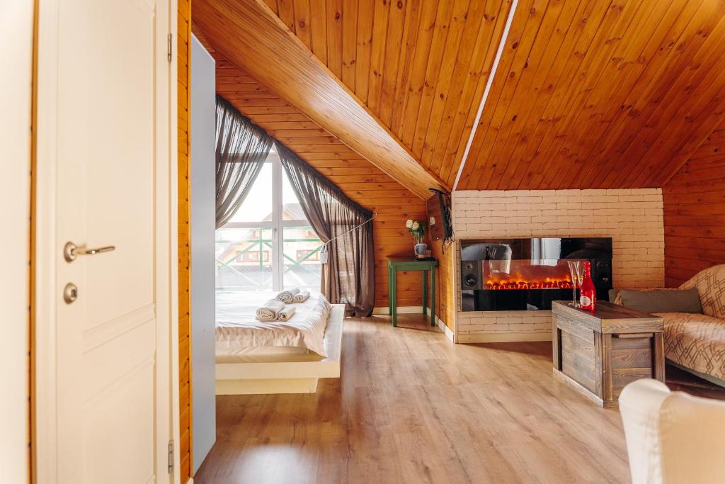 Baikal Khan Hotel Listvyanka