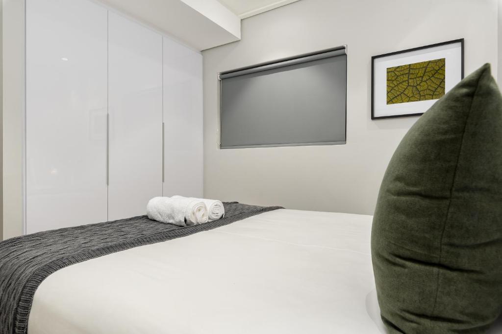 16 on Bree Luxury Apartments photo