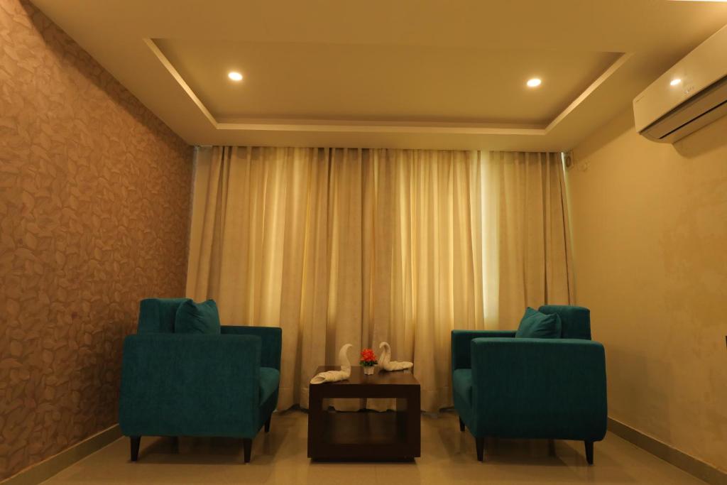 Meera Madhav Resort 이미지