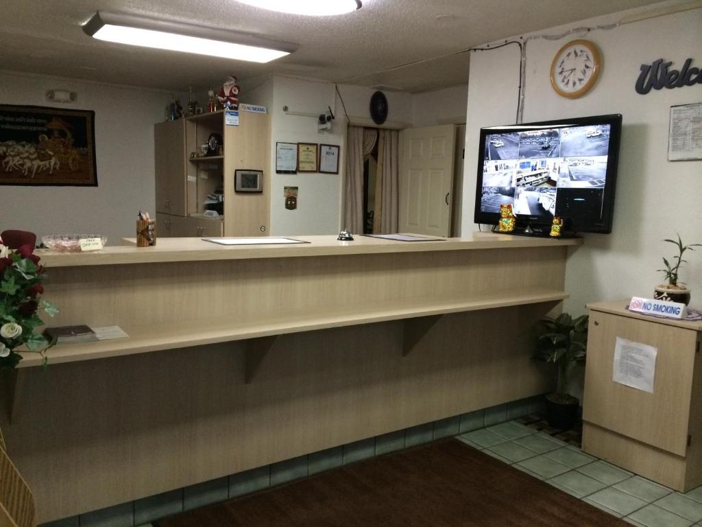 Carpet Inn photo