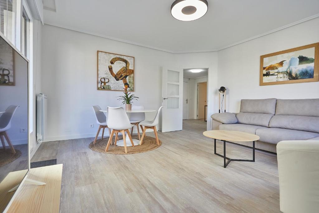 Victorina by Basque Homes - 3