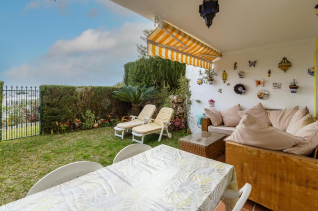 CT 129 - Colina of Riviera - Pool & Garden - 3