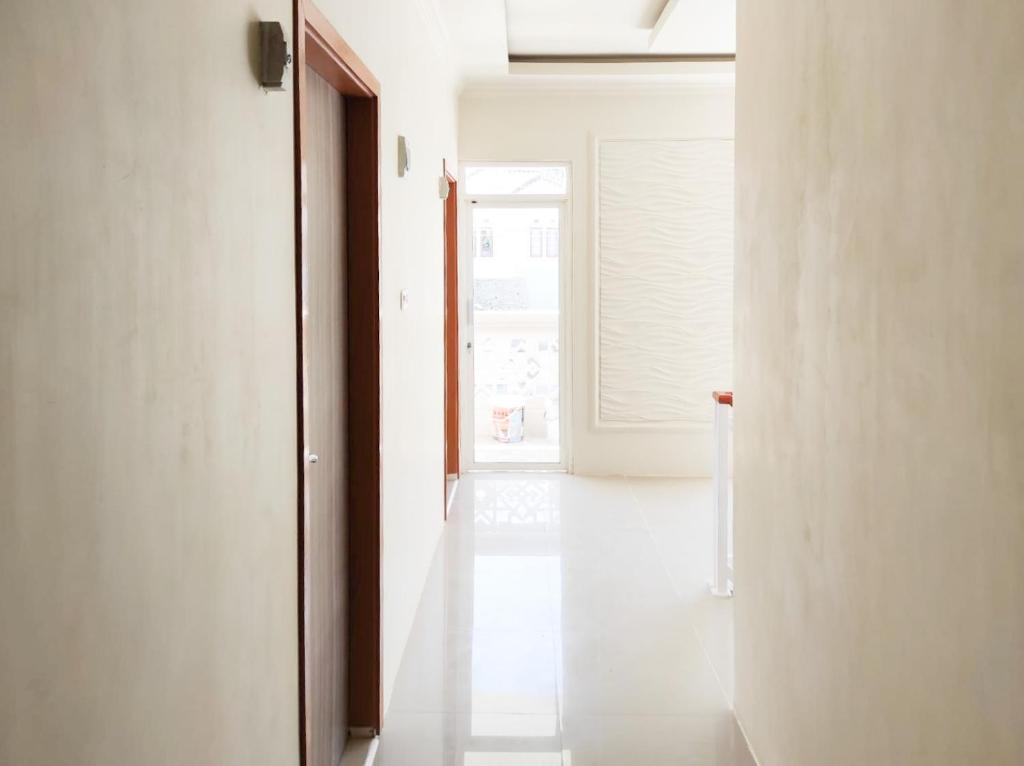 RedDoorz Syariah @ Karema Area Mamuju