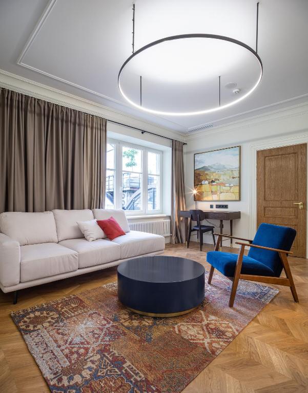 On The Square Guesthouse Photo 0