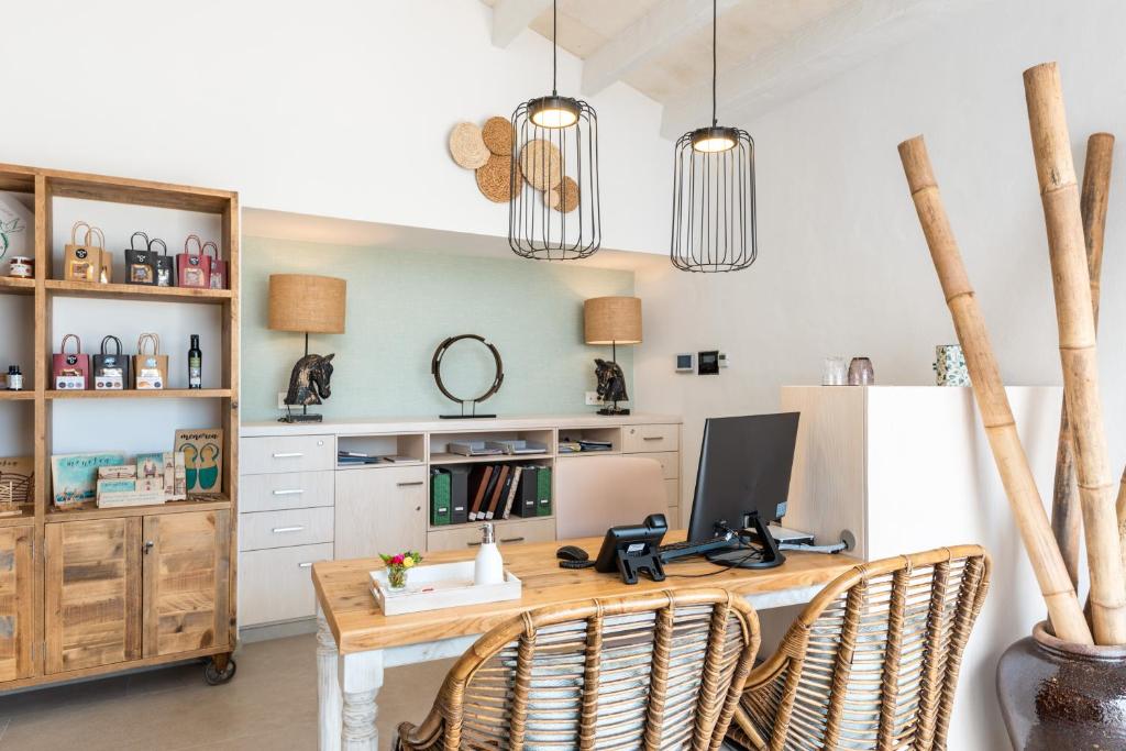 Agroturismo Llucasaldent Gran Menorca - Adults Only photo