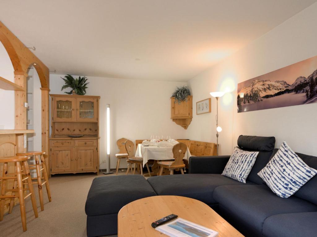 Apartment Chesa Flora 53 by Interhome - 5