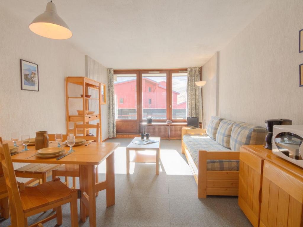 Apartment Grandes Platières II-10 by Interhome - 1