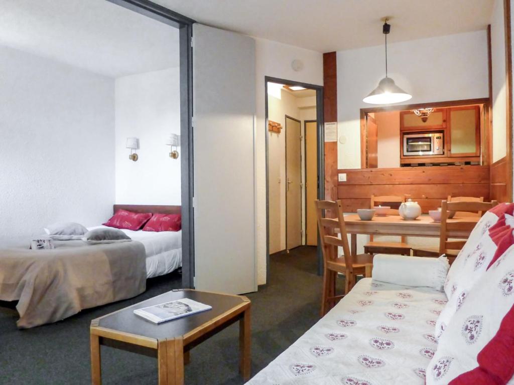 Apartment Le Chamois Blanc-10 by Interhome - 1