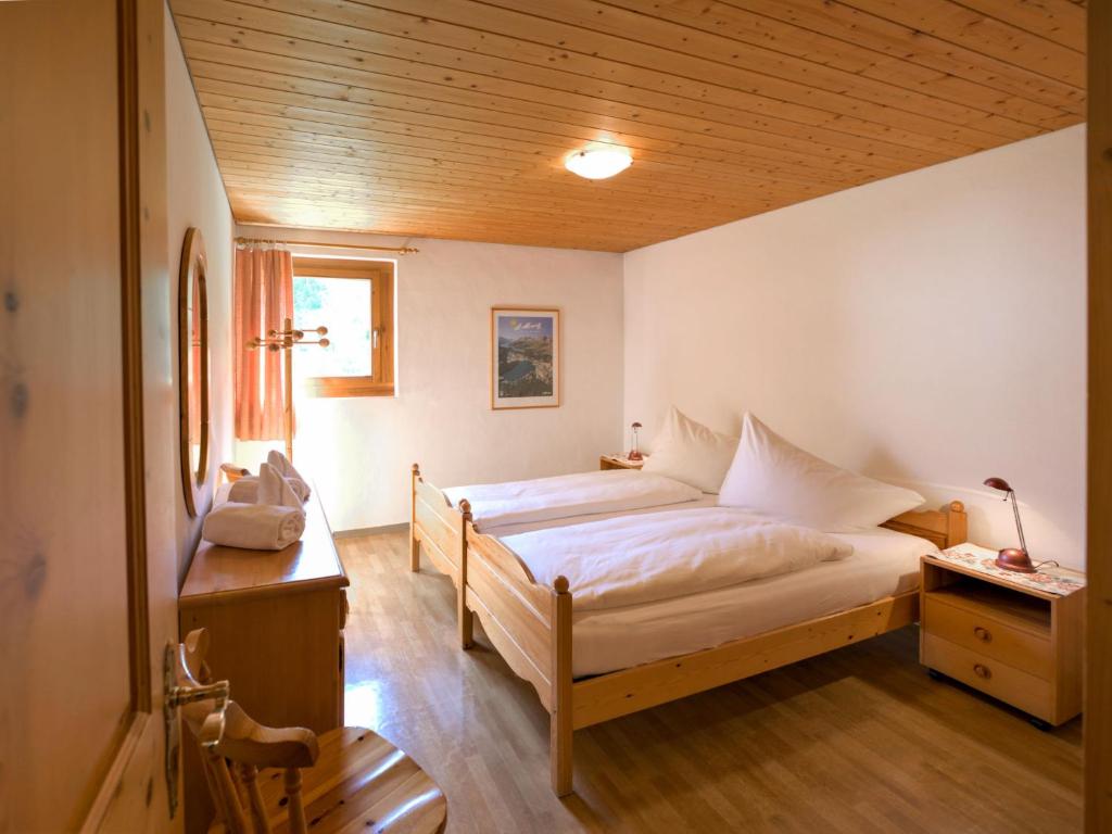 Apartment Chesa Maurus A1 by Interhome - 4