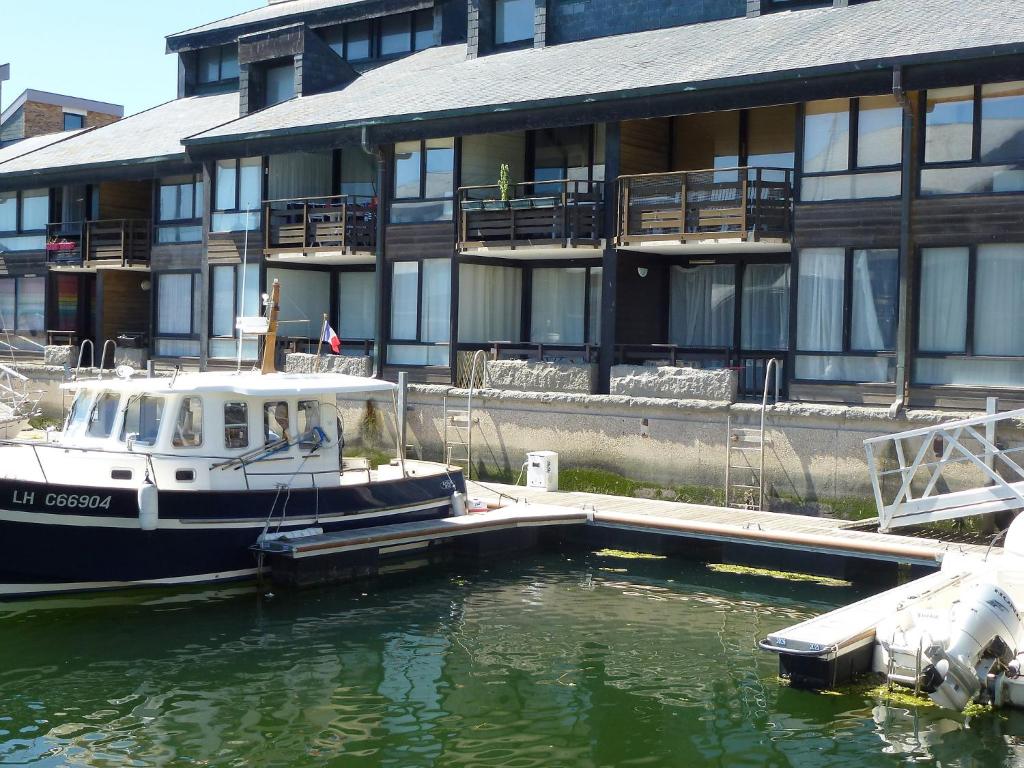 Apartment Les Marinas-7 by Interhome - 2