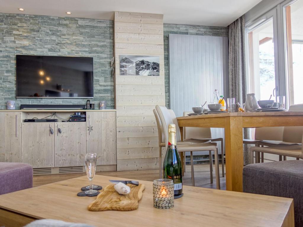 Apartment Le Curling B - Val Claret-35 by Interhome - 2