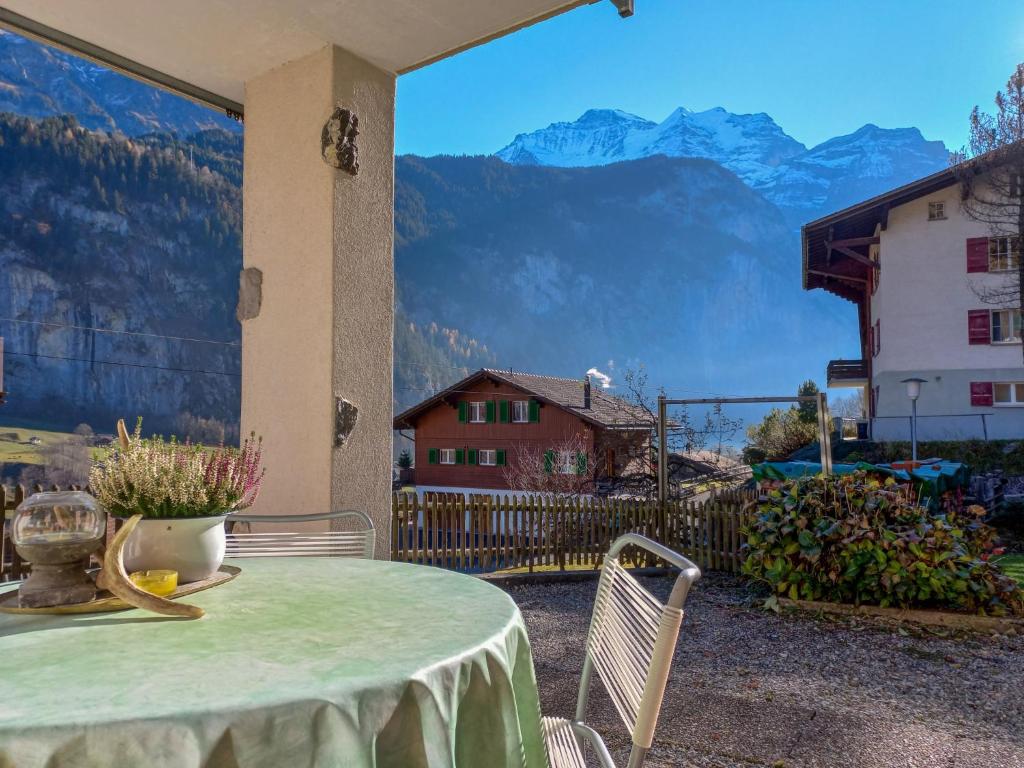 Apartment Chalet im Gässli by Interhome - 2