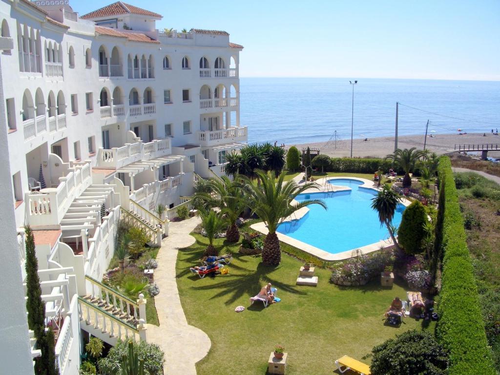 Apartamentos StarNerja en Stella Maris - 1
