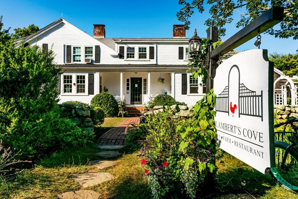 Lambert's Cove Inn &amp; Resort — Hotel in West Tisbury
