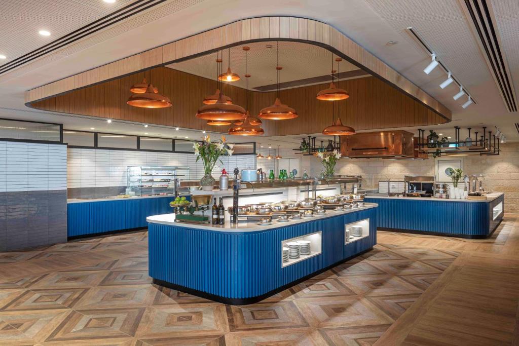 منتجع رامات راتشيل (Ramat Rachel Resort)