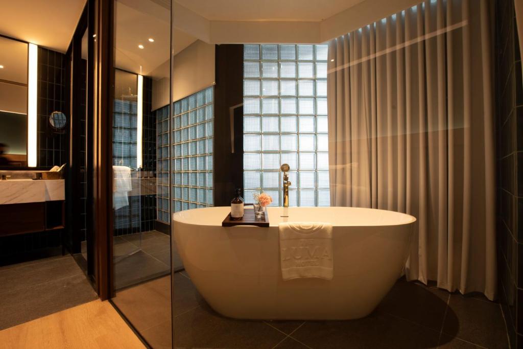 The LUMA Hotel, Kota Kinabalu, a Member of Design Hotels