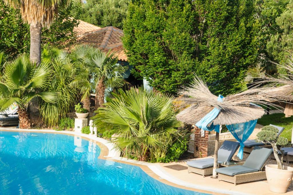 Achtis Hotel — Swimming pool in Afytos, Central Macedonia