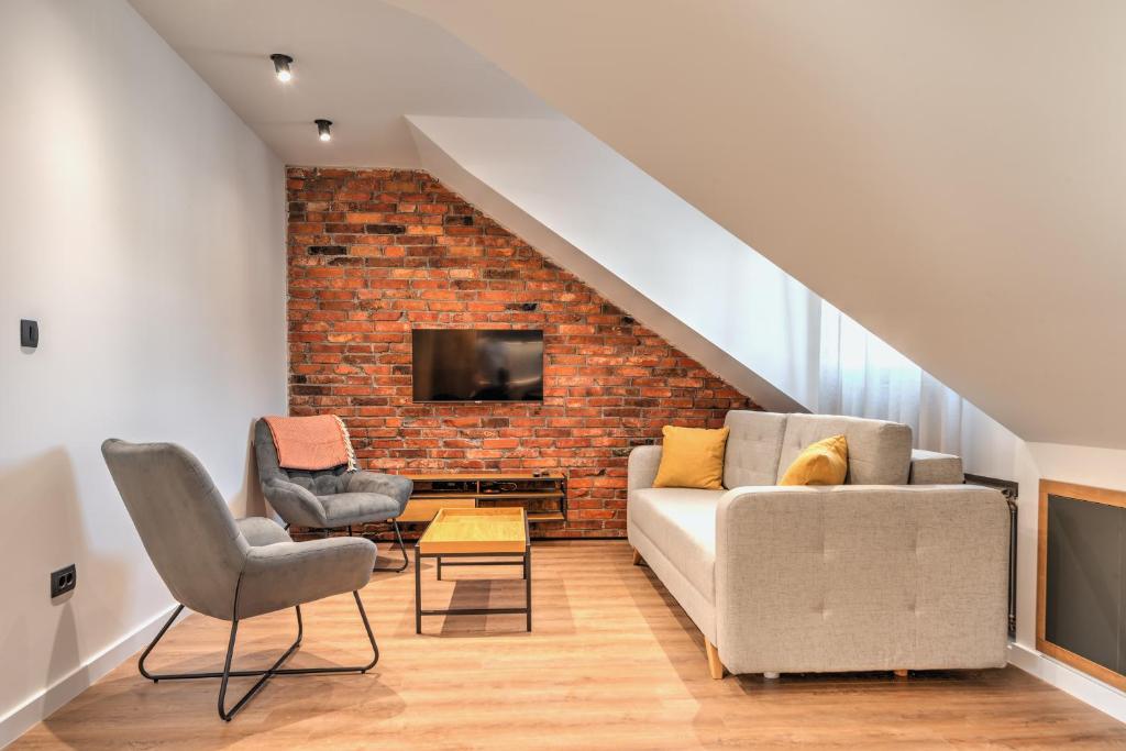 Apartments Proforma - 2