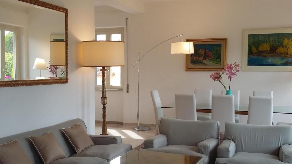 Rental in Rome Colosseo View Luxury - 5
