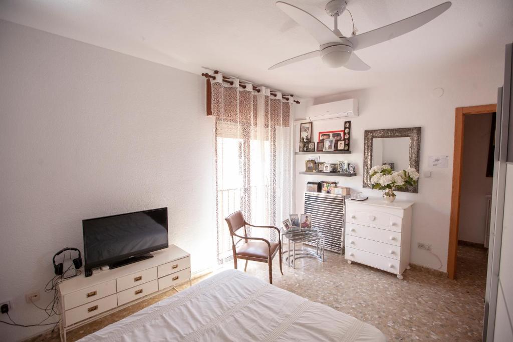 lola.- HABITACION DE MATRIMONIO, CON BAÑO PRIVADO - 4