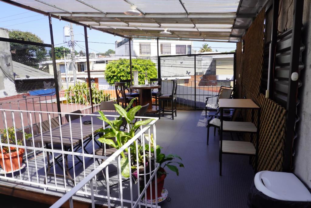 Balcony/terrace, Hostal Guatefriends in Guatemala City