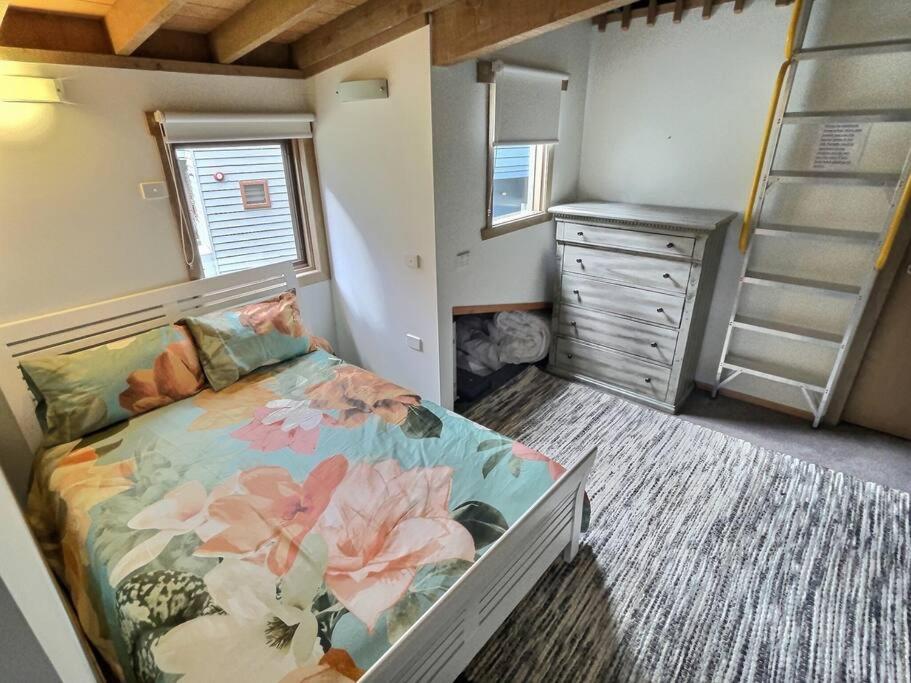 Faithfulls Chalet, alpine-getaways photo