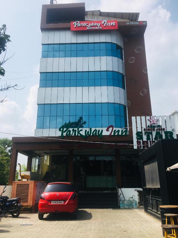 hotel parkwayinn  photo