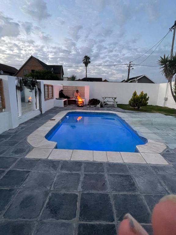Perfect long stay, near Rondevlei nature reserve,free WiFi photo