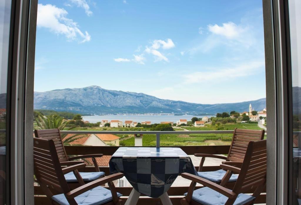 Apartment in Lumbarda with sea view, balcony, air conditioning, WiFi 4432-3, Lumbarda