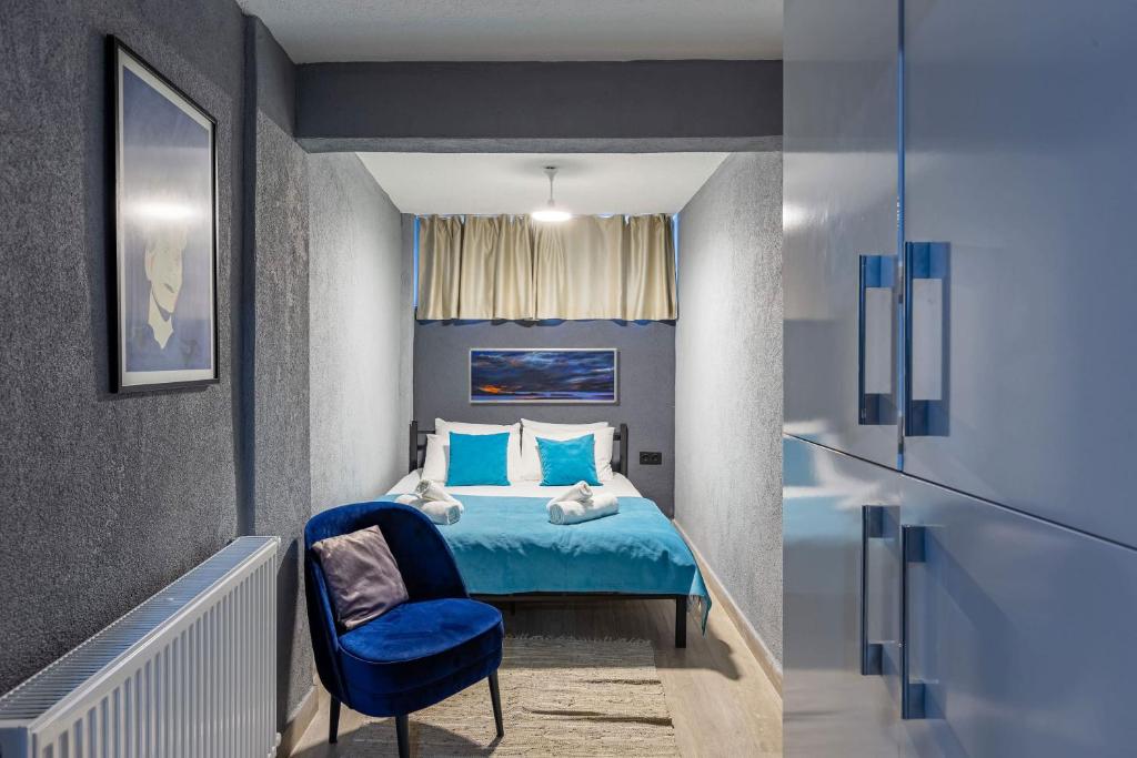 Central Location and Backyard in the Heart of Kadikoy photo