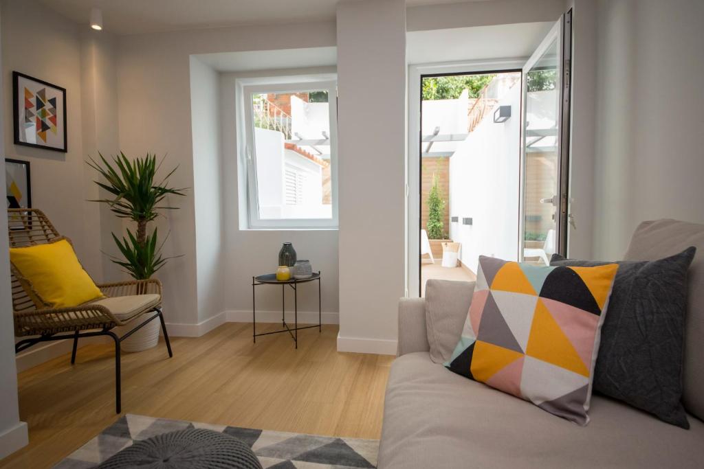 Designer Apartment in one of Lisbon's Trendiest Quarters, Lisbonne
