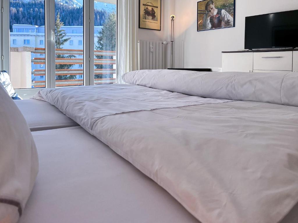 Designer Küche - Südbalkon - TG-Stellplatz - WLAN - 2