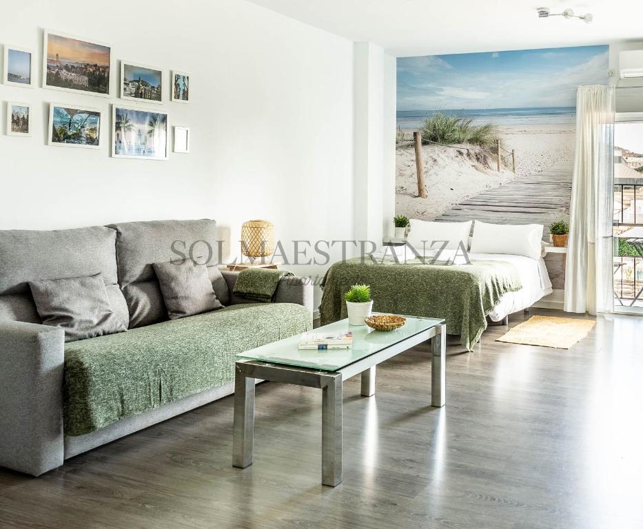 Atarazanas Apartment by Sol Maestranza - 5