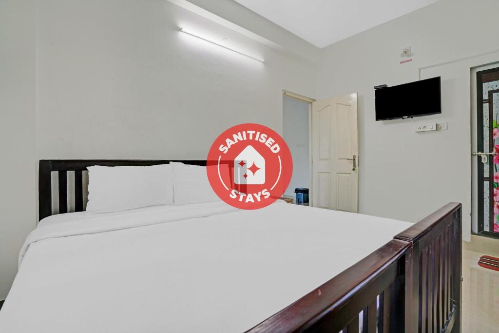 OYO 85845 Asha Residency
