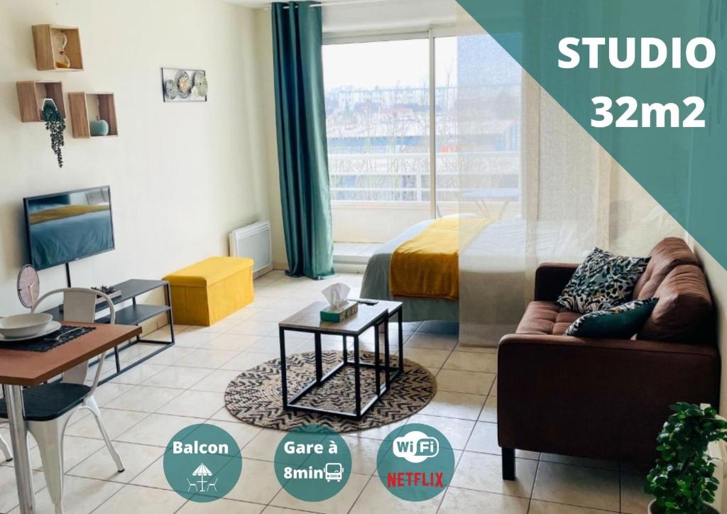 Spacieux studio sans vis a vis — Hotel in Chelles