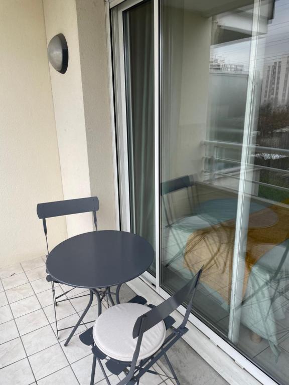 Spacieux studio sans vis a vis photo
