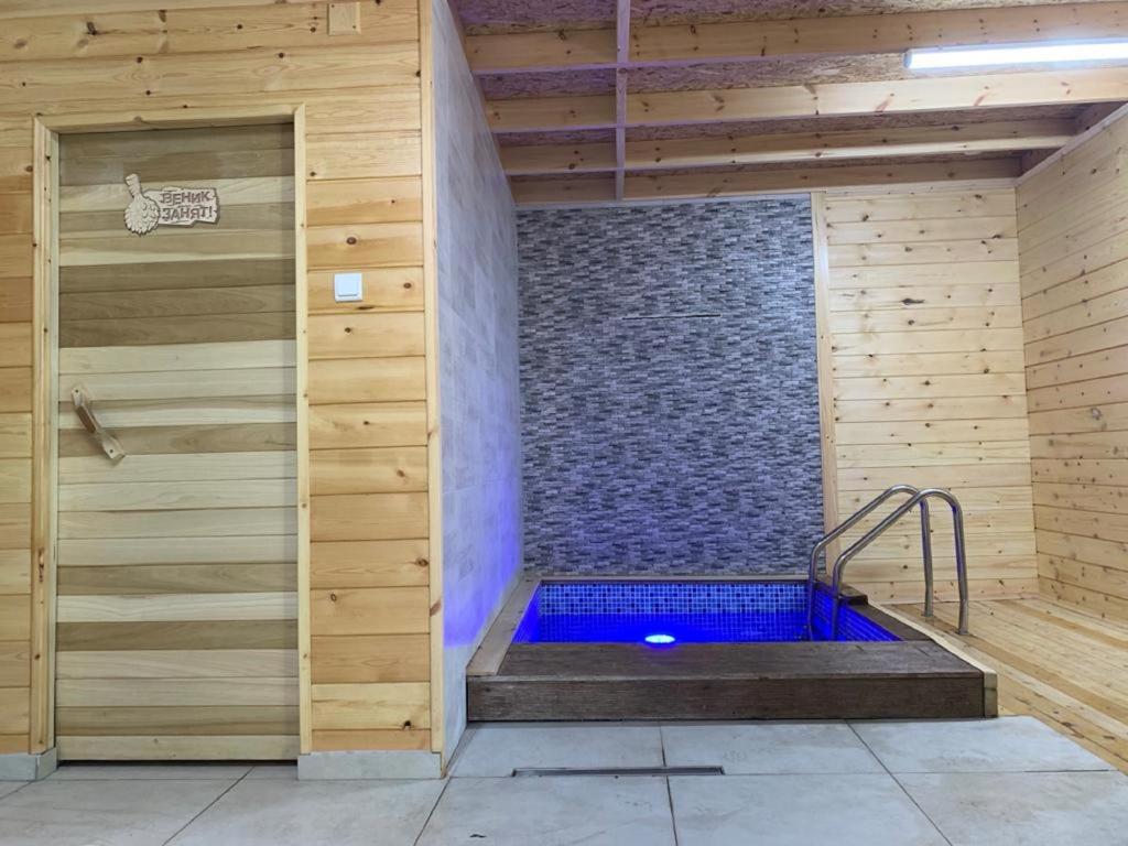 Hot tub