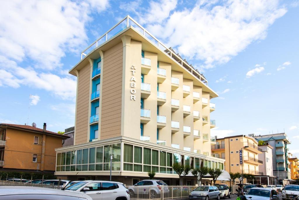 Hotel Tabor - 1