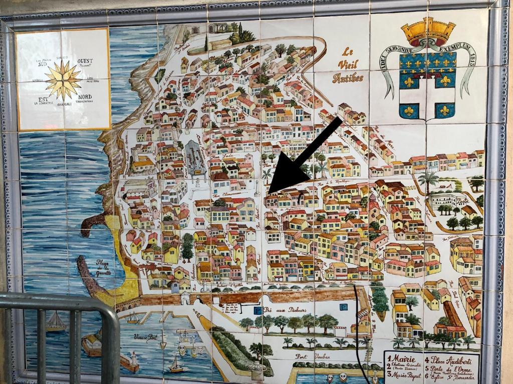 Appartement Duplex coeur vieil Antibes Old city Marche provencal photo