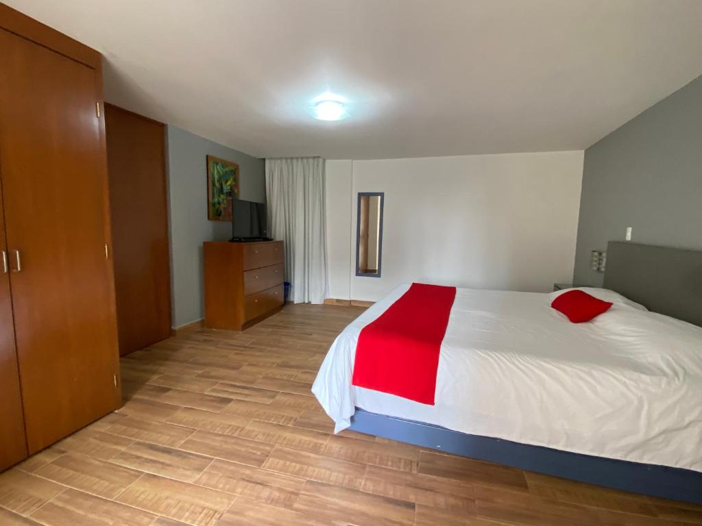 Grupo Kings Suites - Bosques de Duraznos 78 - 4