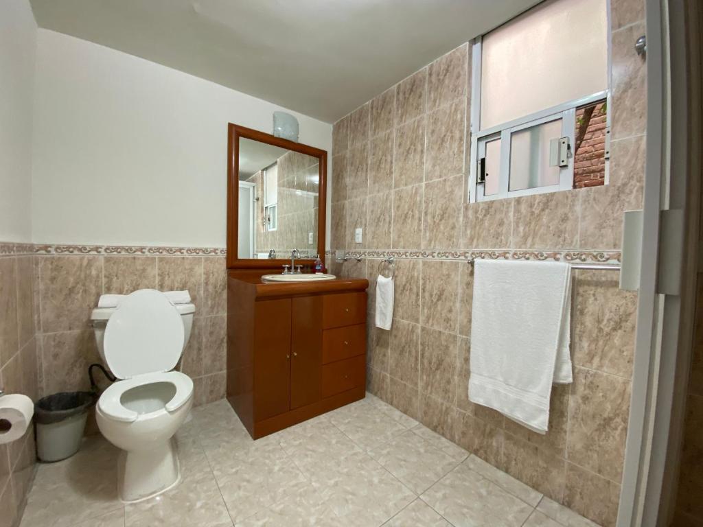 Grupo Kings Suites - Bosques de Duraznos 78 - 5